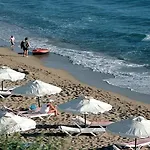 Islands Pefki