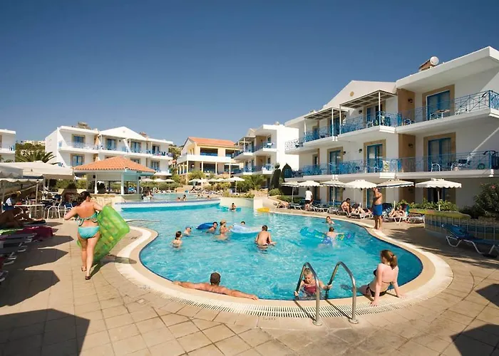 佩基群岛酒店 Pefki