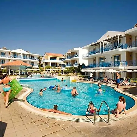Islands Pefki
