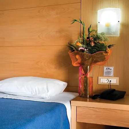 Islands Hotel