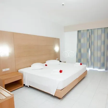 Islands Hotell Pefki