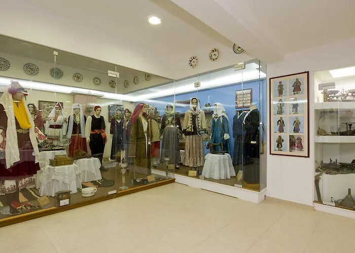 Islands فندق Pefki