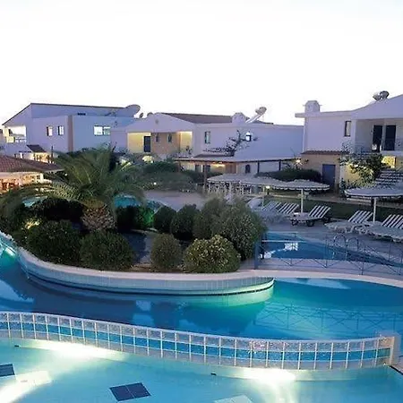 Islands Ξενοδοχείο 2*
